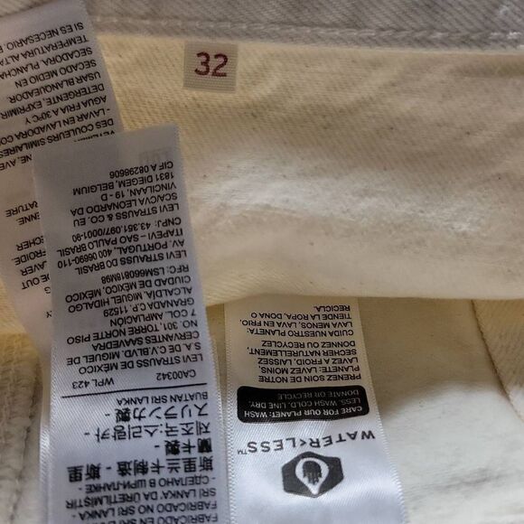 Levi's A Line Button- Up Mini Skirt Size 32 - Picture 7 of 7